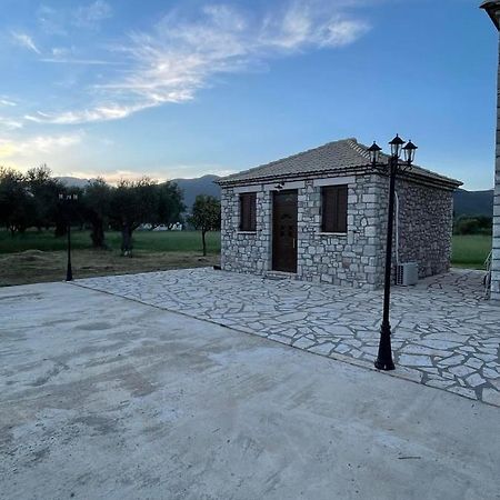 Πετρόχτιστο Διαμέρισμα Apartment Loggos Exterior photo